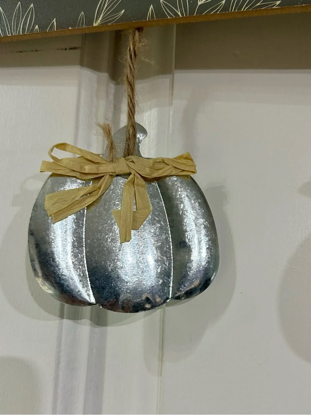 Harvest Hanging Wall Sign with Silver Metal Pumpkin Accents